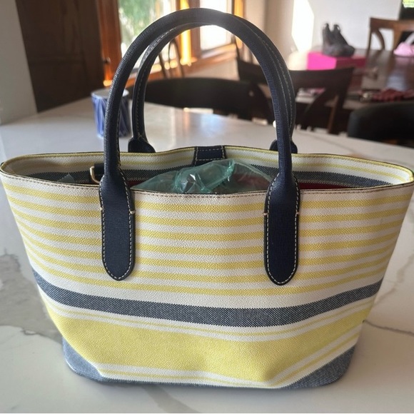 DOONEY & BOURKE TOTE EUC - Picture 2 of 4